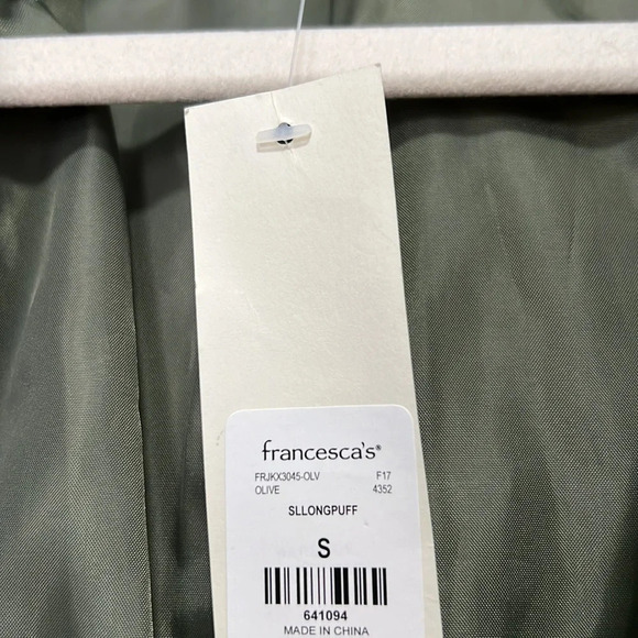 NWT Miami by Francesca’s Hunter Green Puffer Jacket Vest size Small - Picture 7 of 9